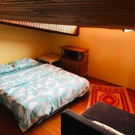 Lovely Galata Duplex With Bosporus Terrace איסטמבול